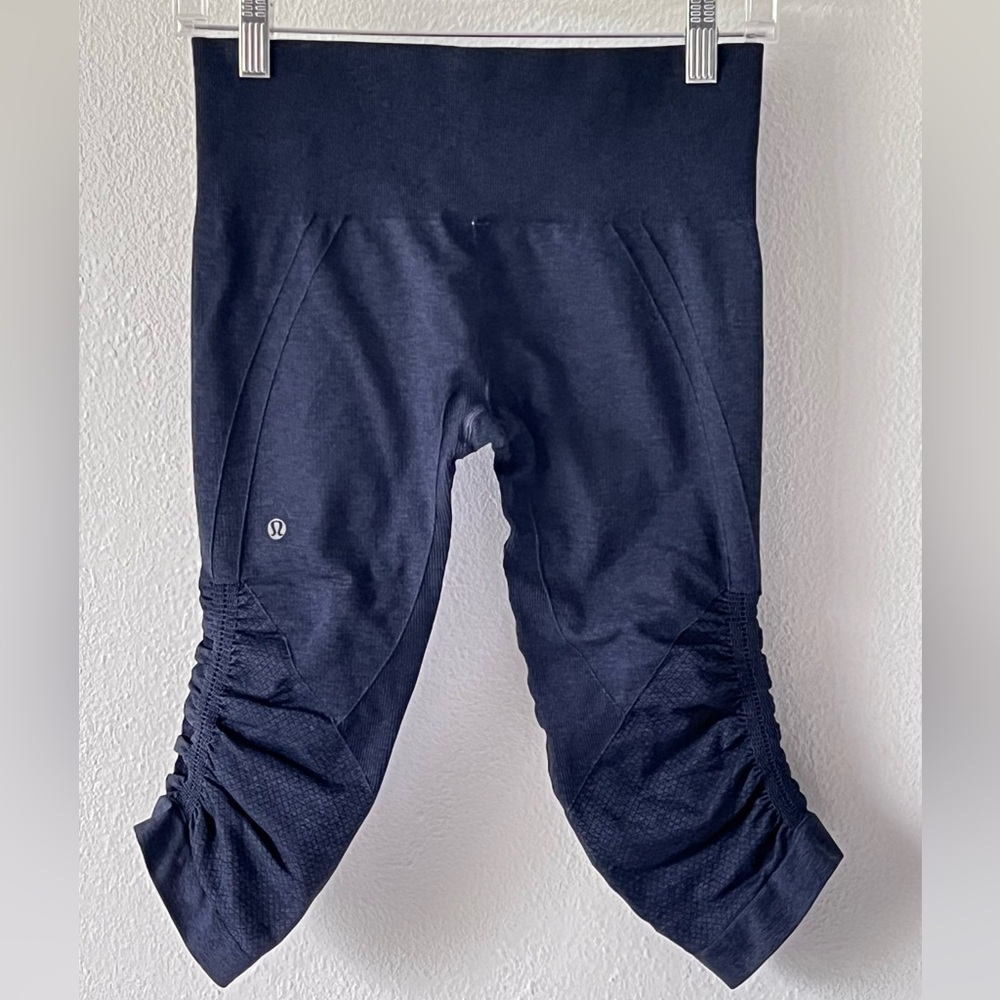 Lululemon In The Flow Crop Yoga Lounge Leggings Gray Size 6 - Picture 6 of 13